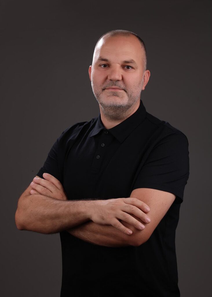 Bljerim Zenulovic, Geschäftsführer der Leon Automobile GmbH